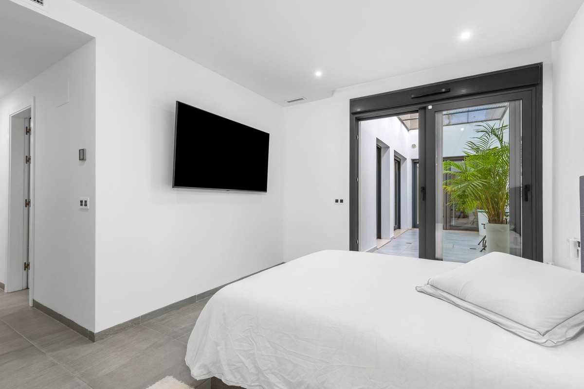 Villa individuelle de 4 Chambres à, San Miguel de Salinas... - Image 22