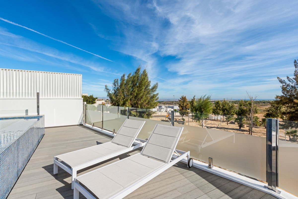 Villa individuelle de 4 Chambres à, San Miguel de Salinas... - Image 5