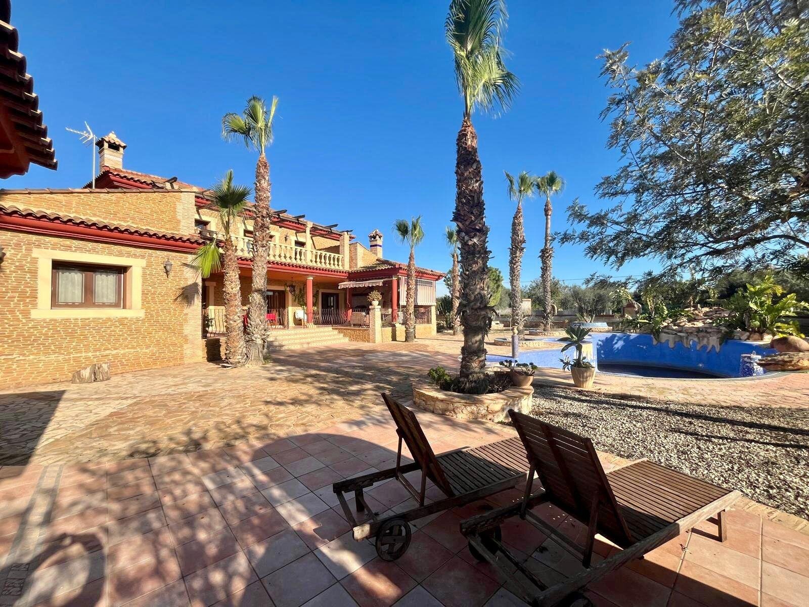4-Bedroom Villa in Lo Marabú, Rojales - Image 12