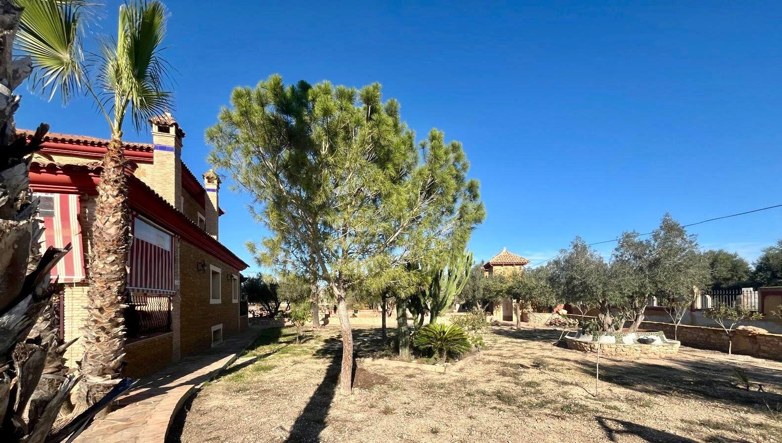 4-Bedroom Villa in Lo Marabú, Rojales - Image 13