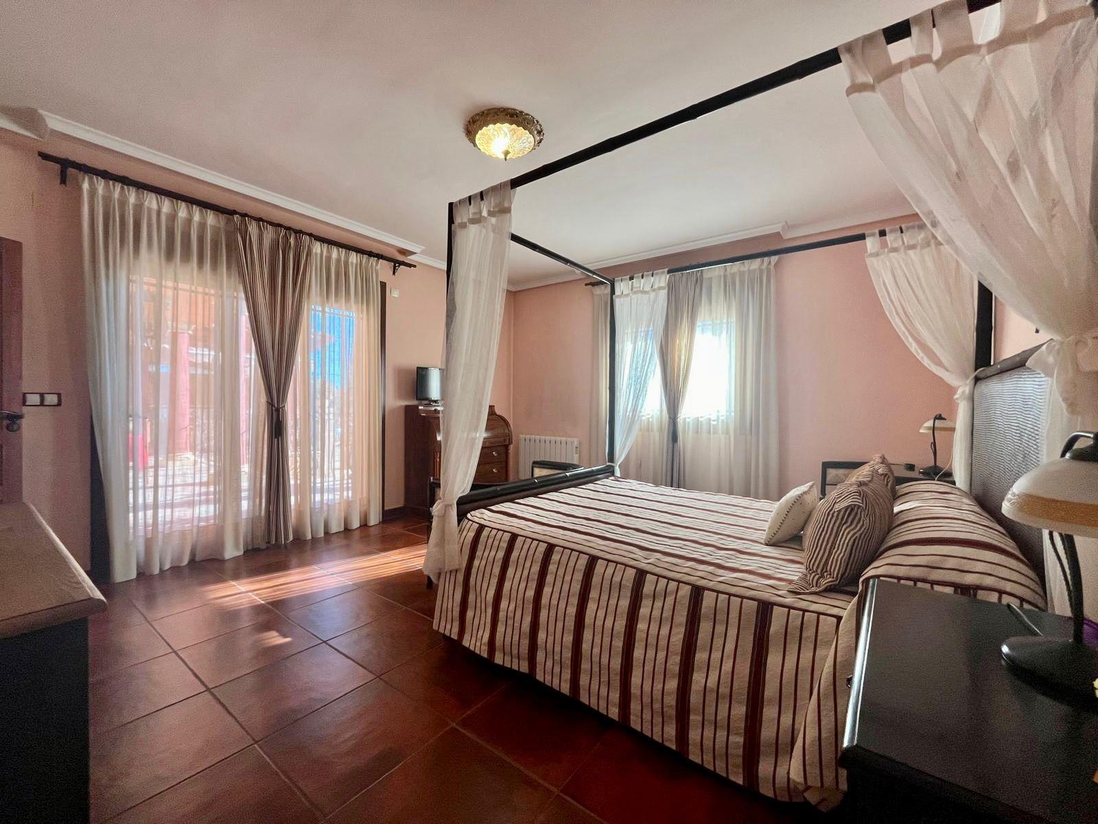 4-Bedroom Villa in Lo Marabú, Rojales - Image 32