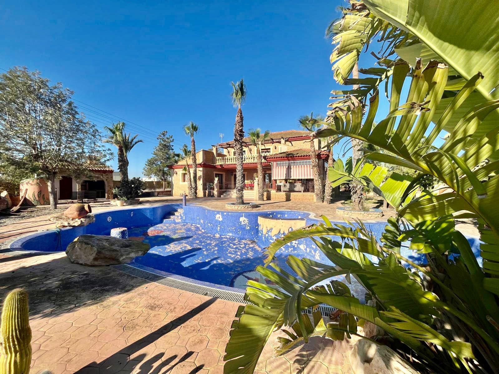 4-Bedroom Villa in Lo Marabú, Rojales - Image 6