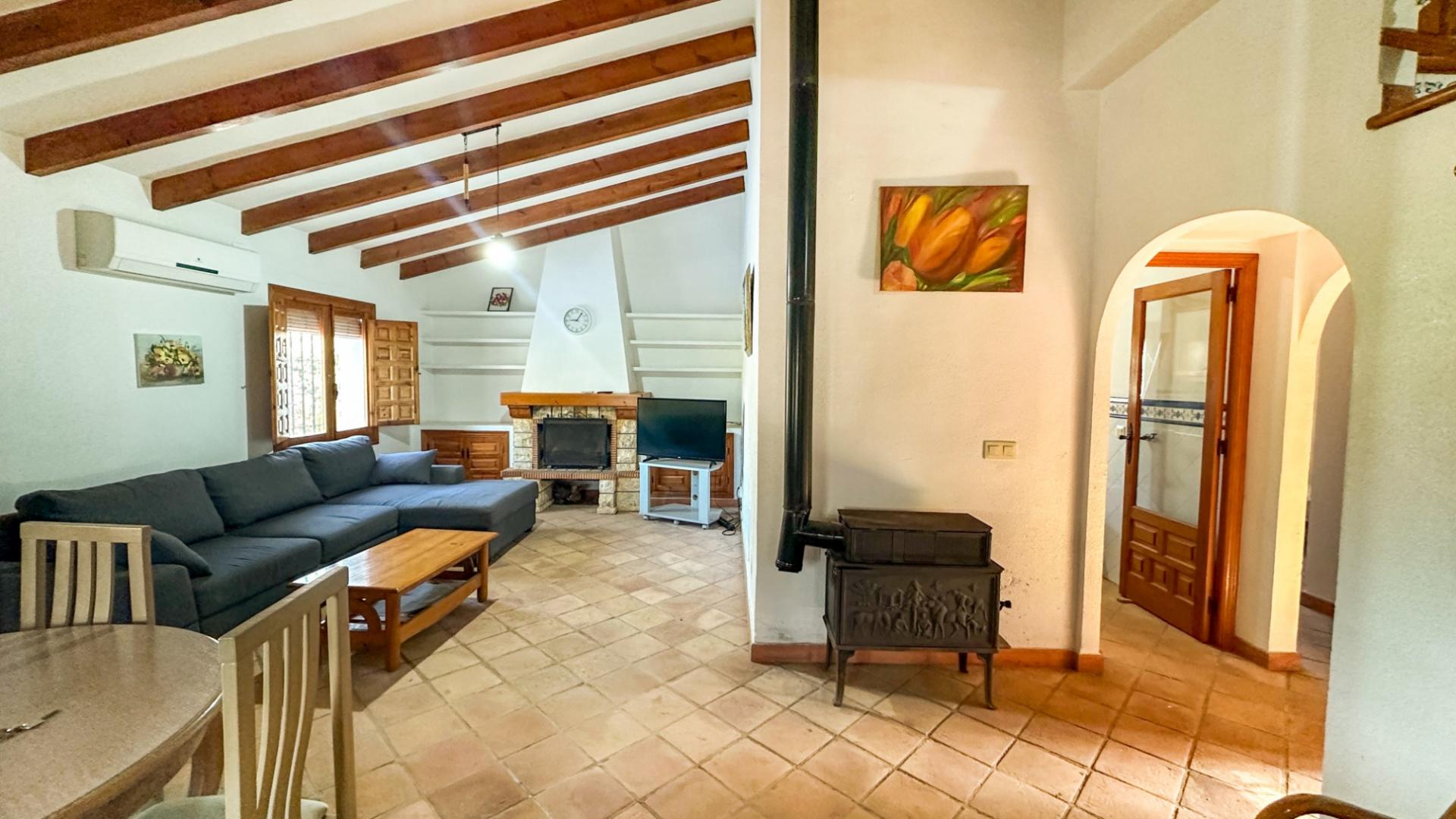 4-Bedroom Villa in Costa Blanca, Cabo Roig - Image 10
