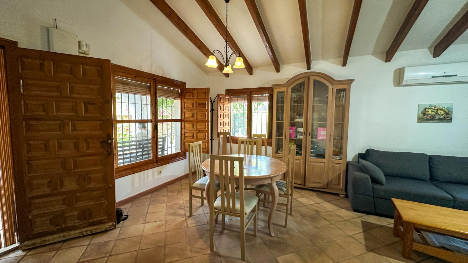 4-Bedroom Villa in Costa Blanca, Cabo Roig - Image 11