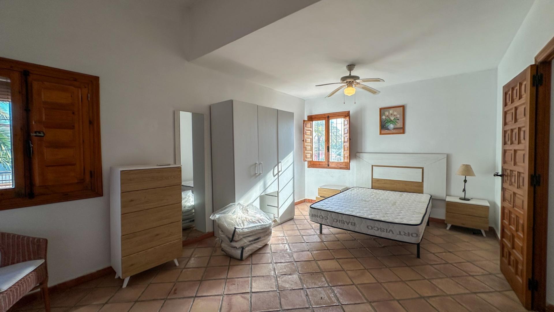 4-Bedroom Villa in Costa Blanca, Cabo Roig - Image 26