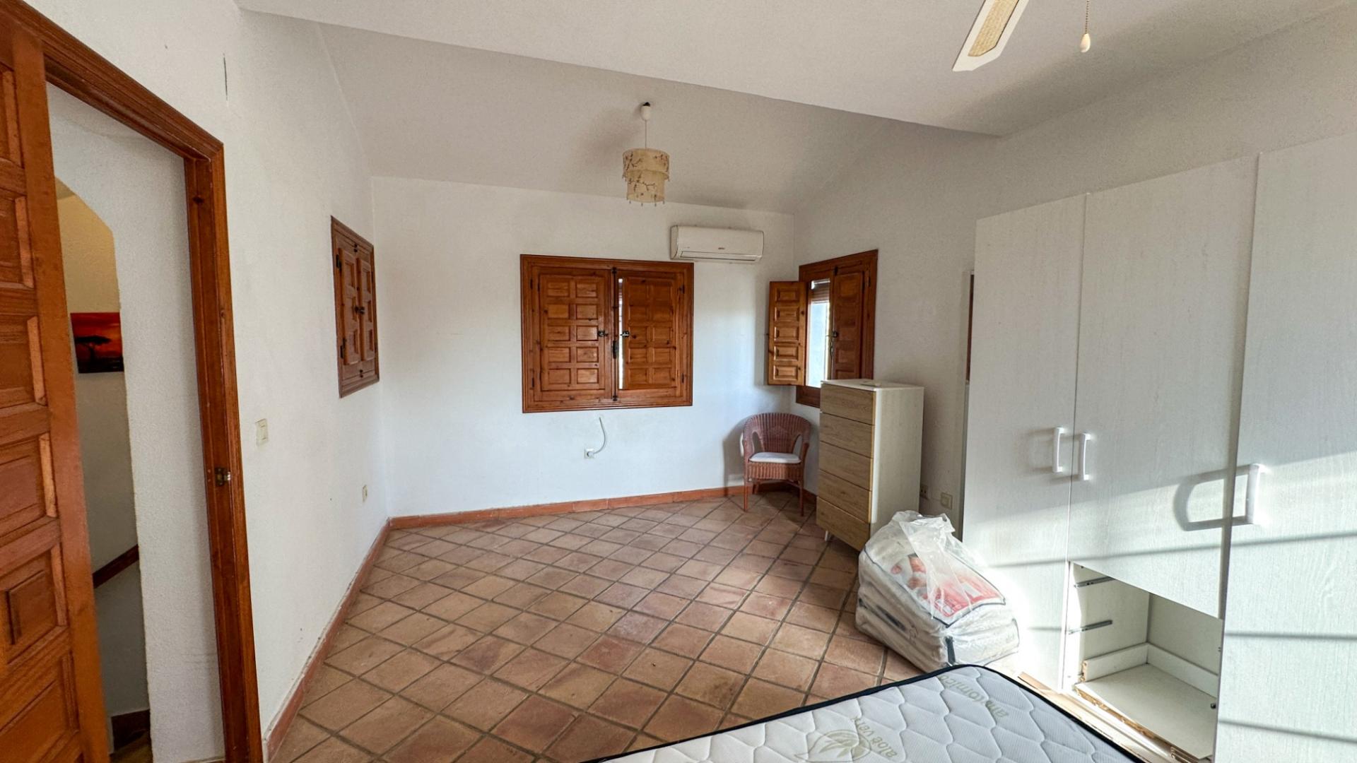4-Bedroom Villa in Costa Blanca, Cabo Roig - Image 28