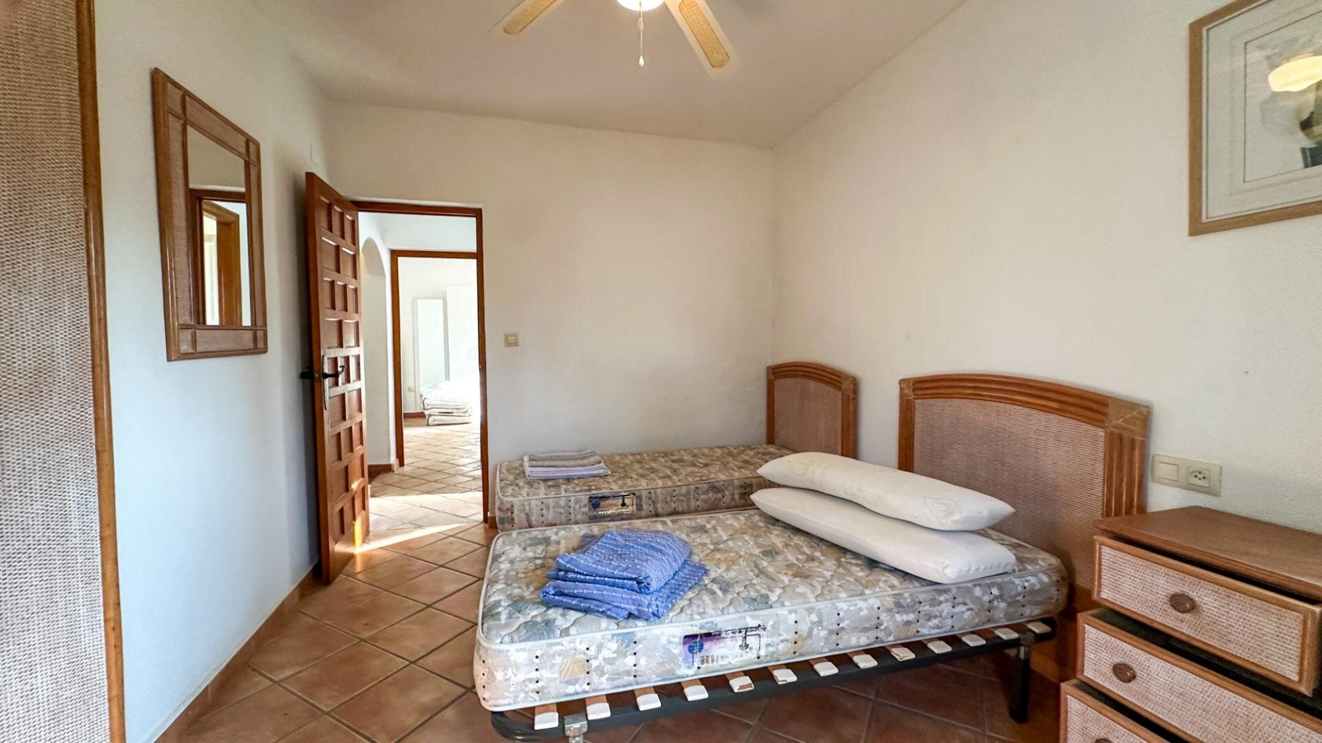 4-Bedroom Villa in Costa Blanca, Cabo Roig - Image 29