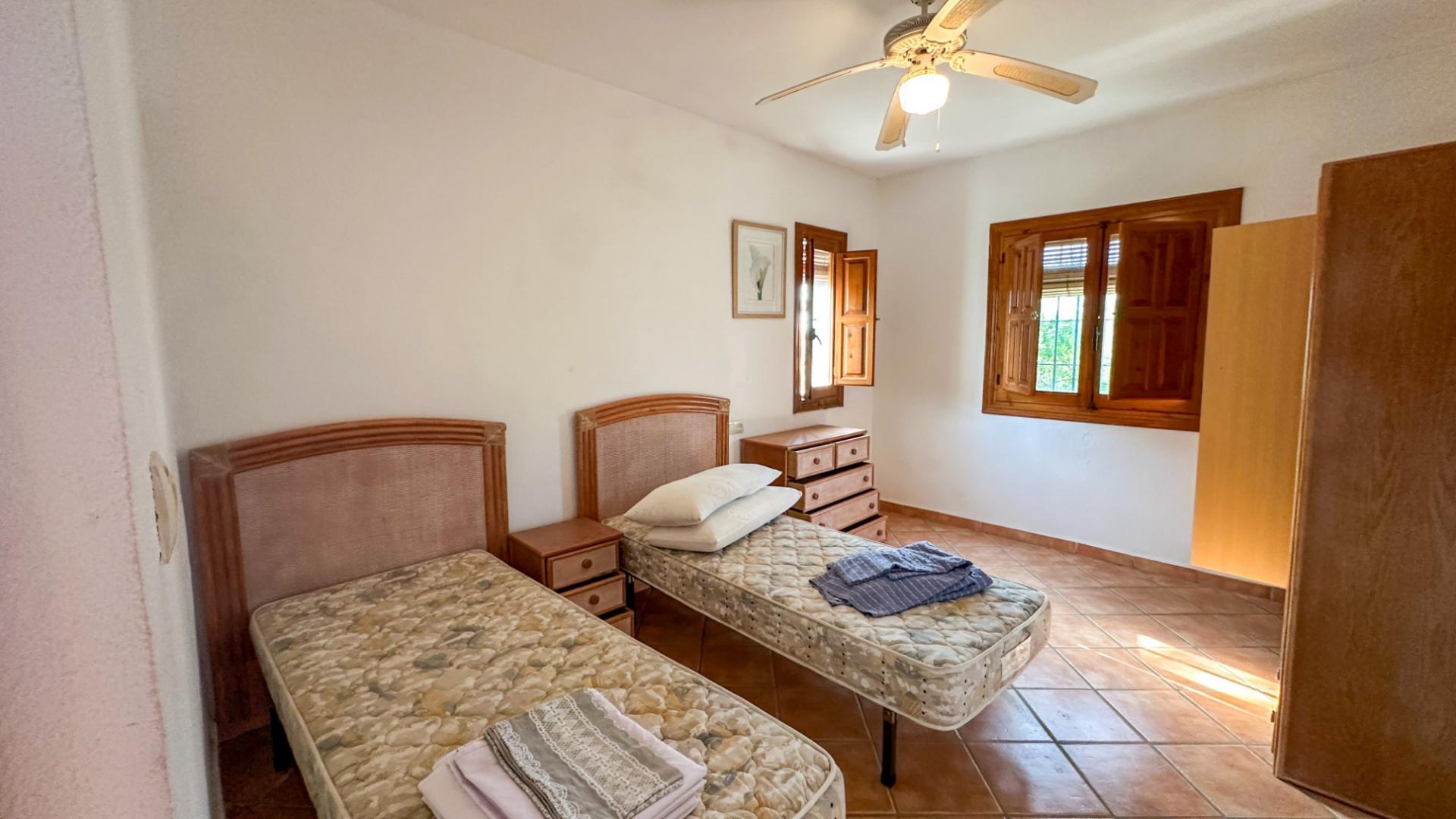 4-Bedroom Villa in Costa Blanca, Cabo Roig - Image 30