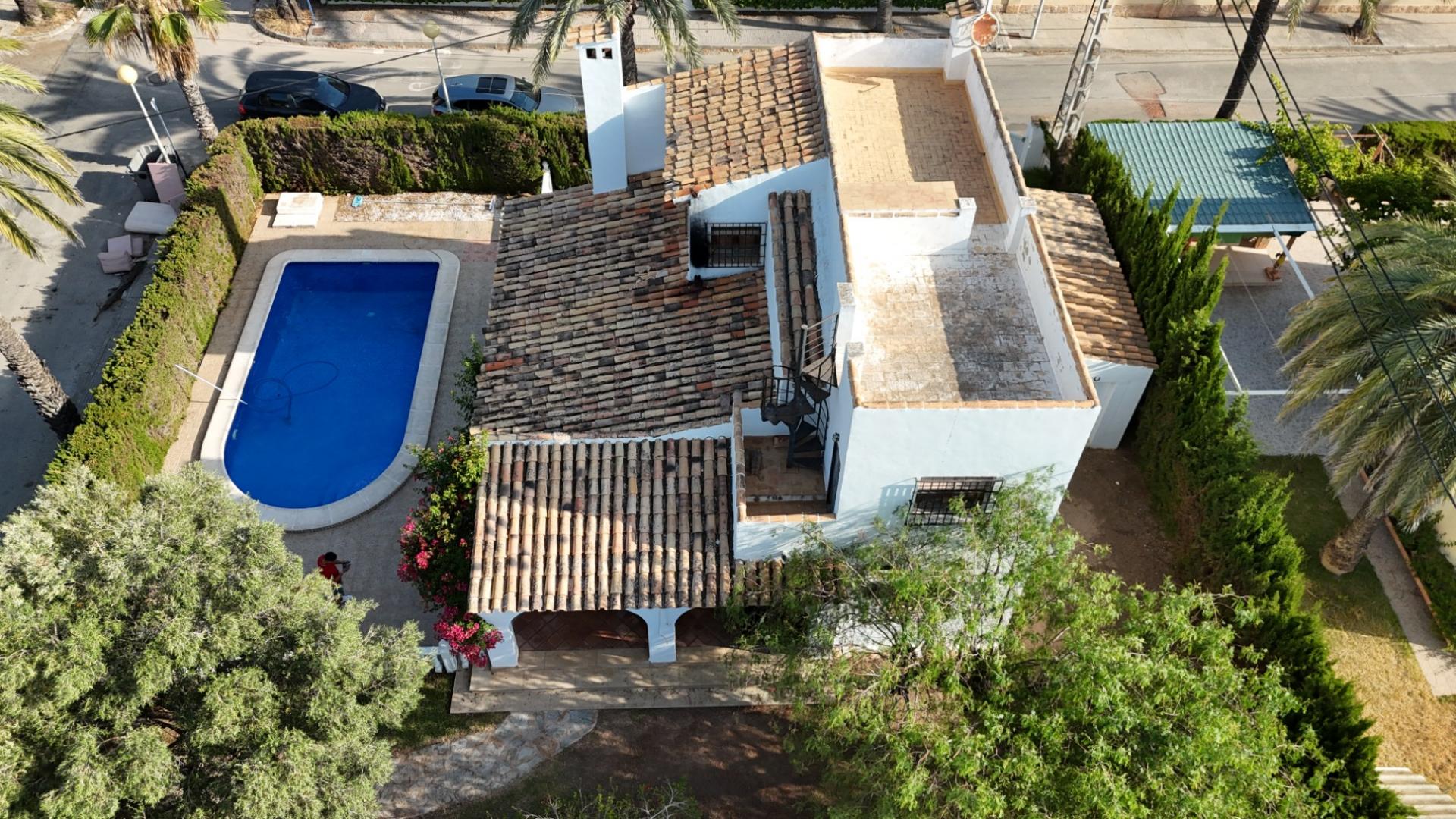 4-Bedroom Villa in Costa Blanca, Cabo Roig - Image 5