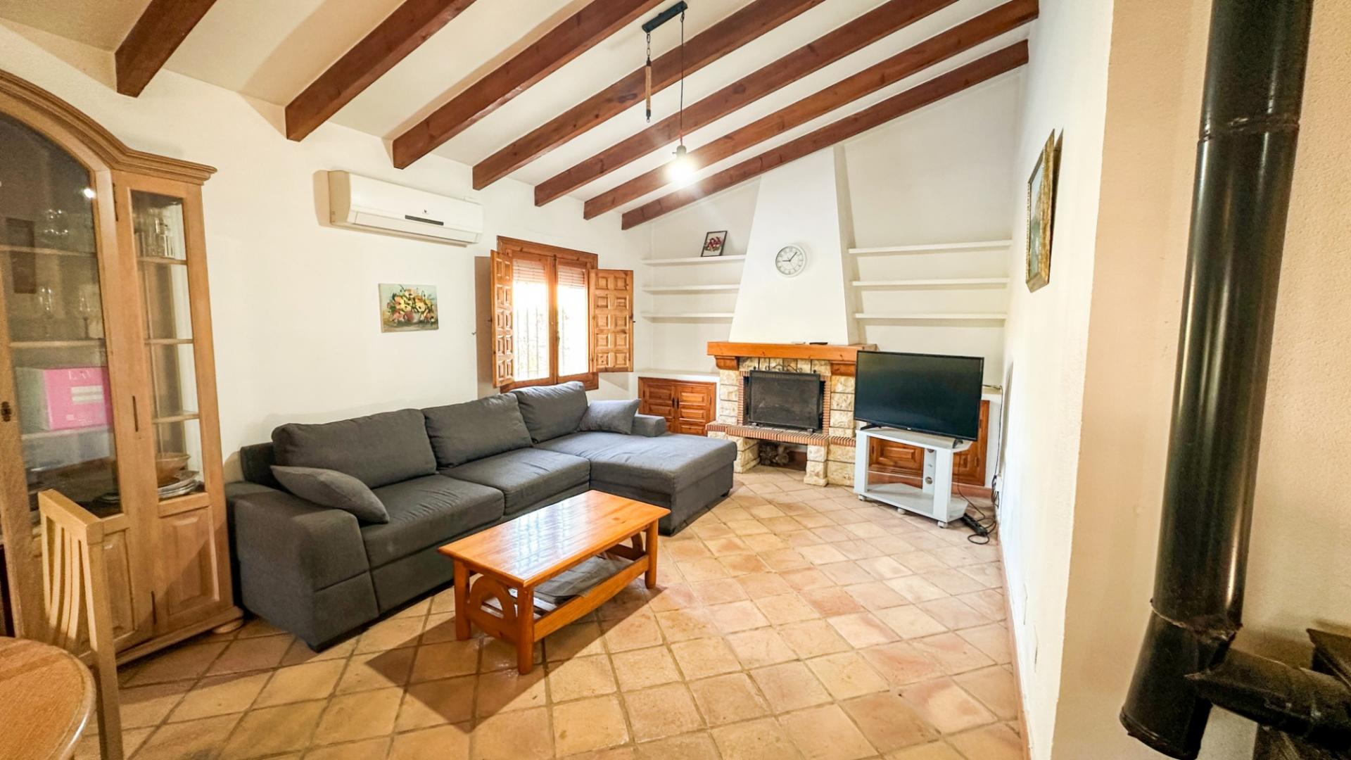 4-Bedroom Villa in Costa Blanca, Cabo Roig - Image 8