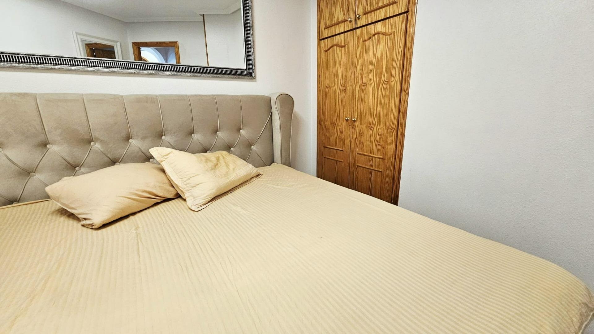2-Bedroom Apartment in Playa del Cura, Torrevieja - Image 12