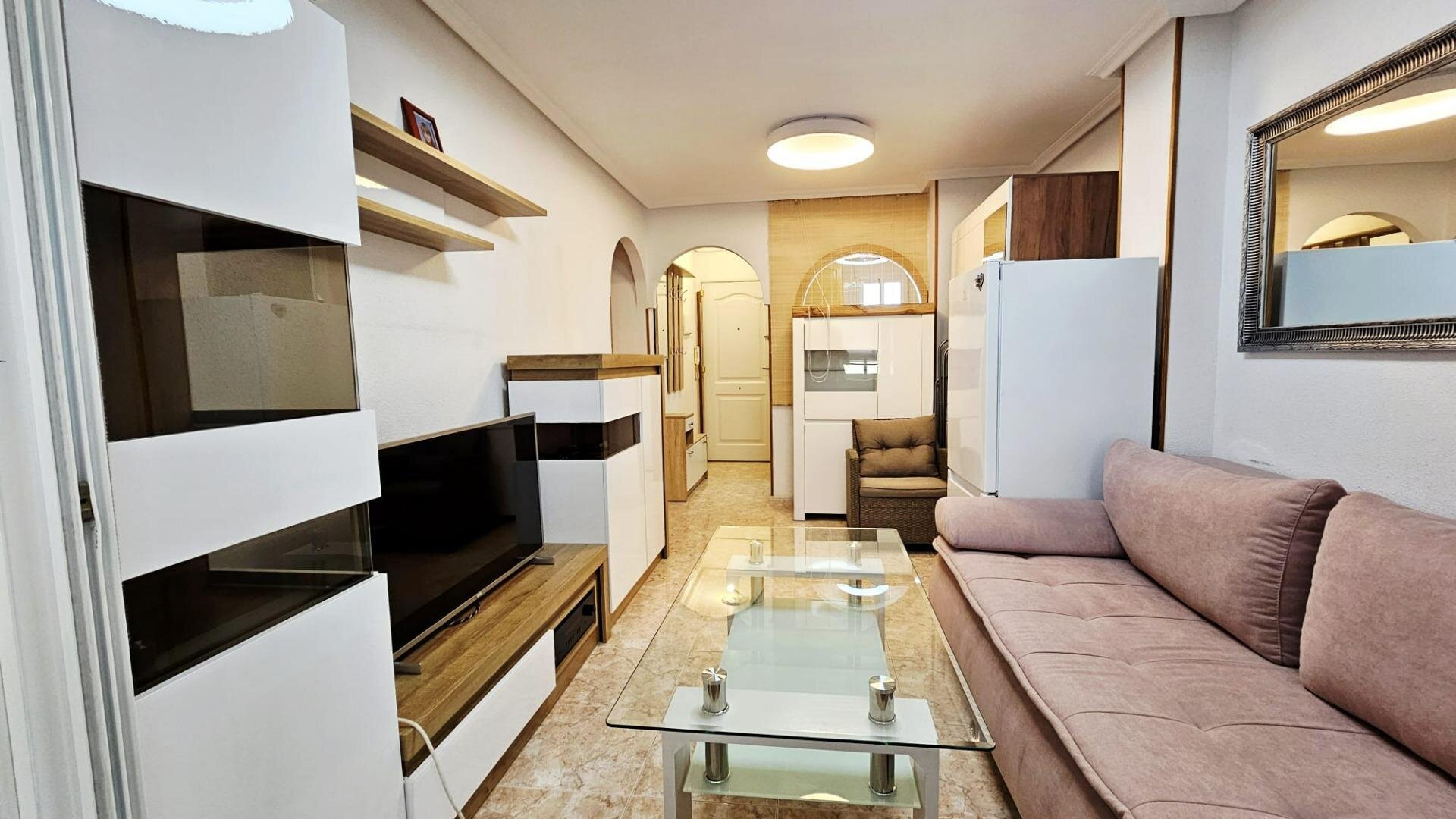 2-Bedroom Apartment in Playa del Cura, Torrevieja - Image 2