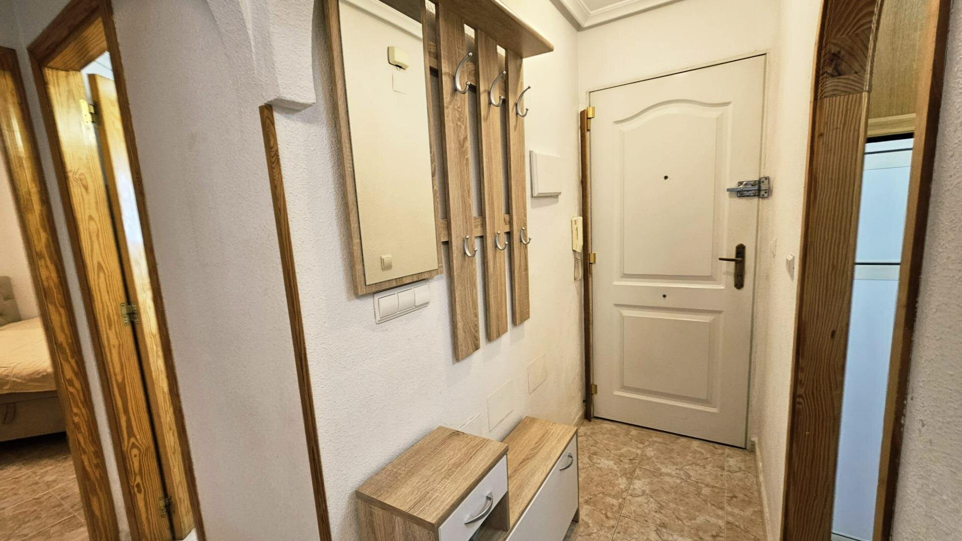 2-Bedroom Apartment in Playa del Cura, Torrevieja - Image 25