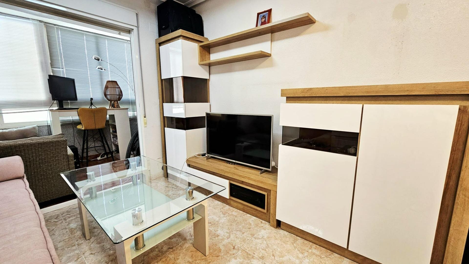 2-Bedroom Apartment in Playa del Cura, Torrevieja - Image 3