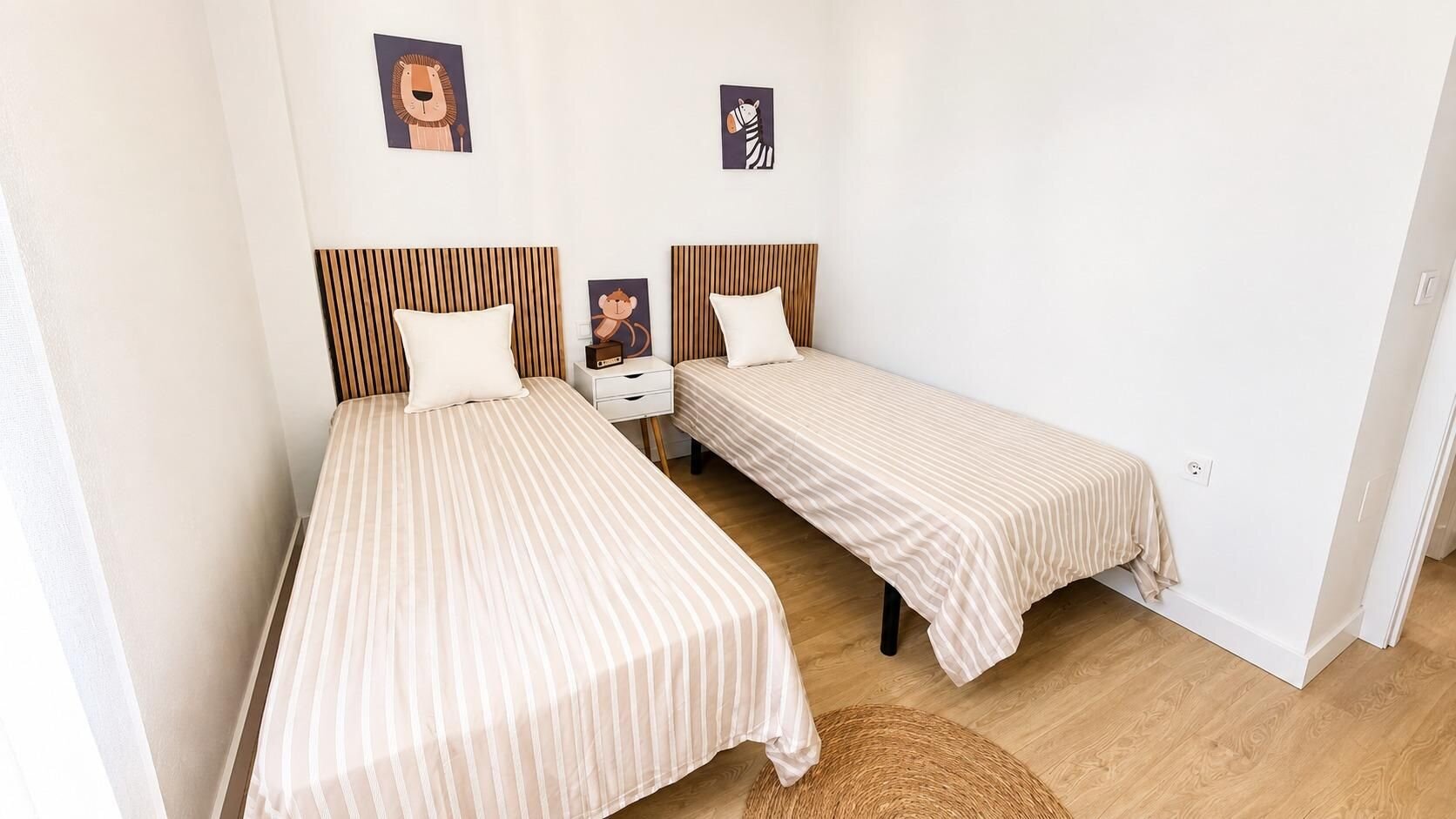 2-Bedroom Apartment in Lomas de Cabo Roig, Orihuela Costa - Image 8