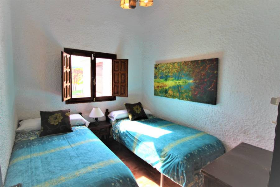 9-Bedroom Detached House in Lomas de Cabo Roig, Orihuela ... - Image 21