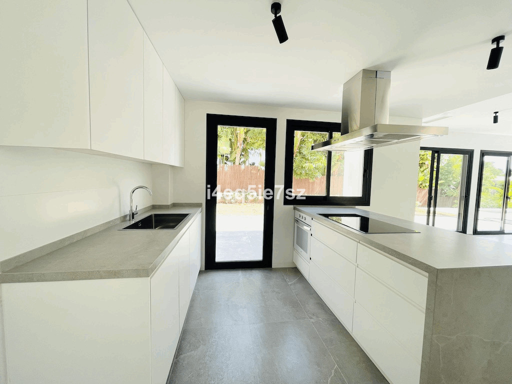 3-Bedroom Detached House in  Javea | Sunny Casas - Costa ... - Image 11