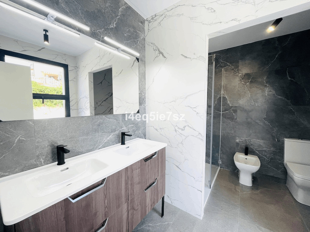 3-Bedroom Detached House in  Javea | Sunny Casas - Costa ... - Image 9