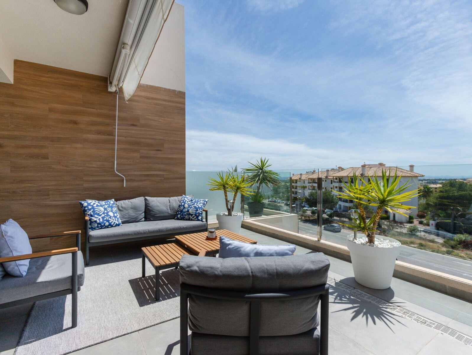2-Bedroom Apartment in Las Filipinas, Orihuela Costa - Image 1