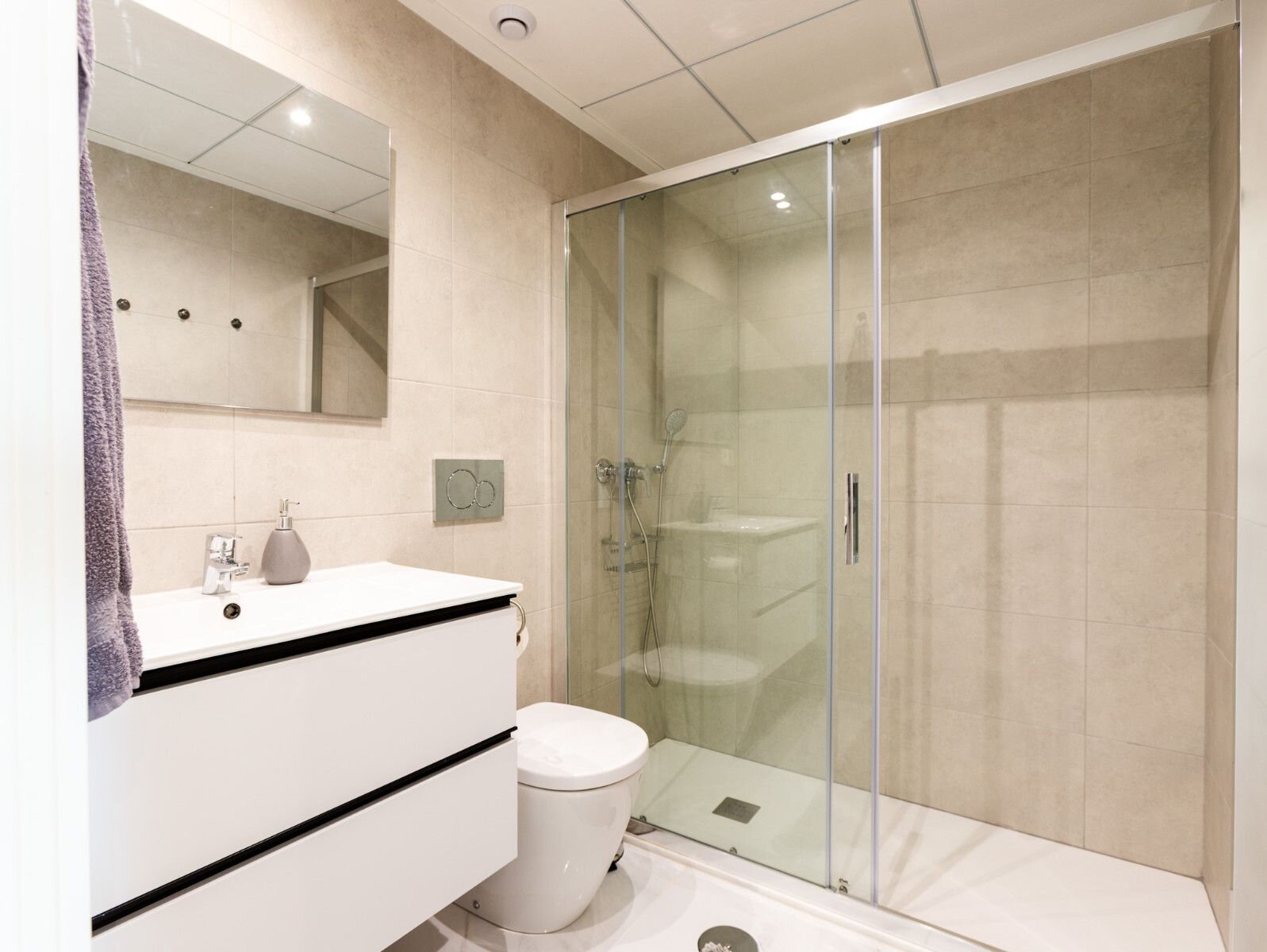 2-Bedroom Apartment in Las Filipinas, Orihuela Costa - Image 12