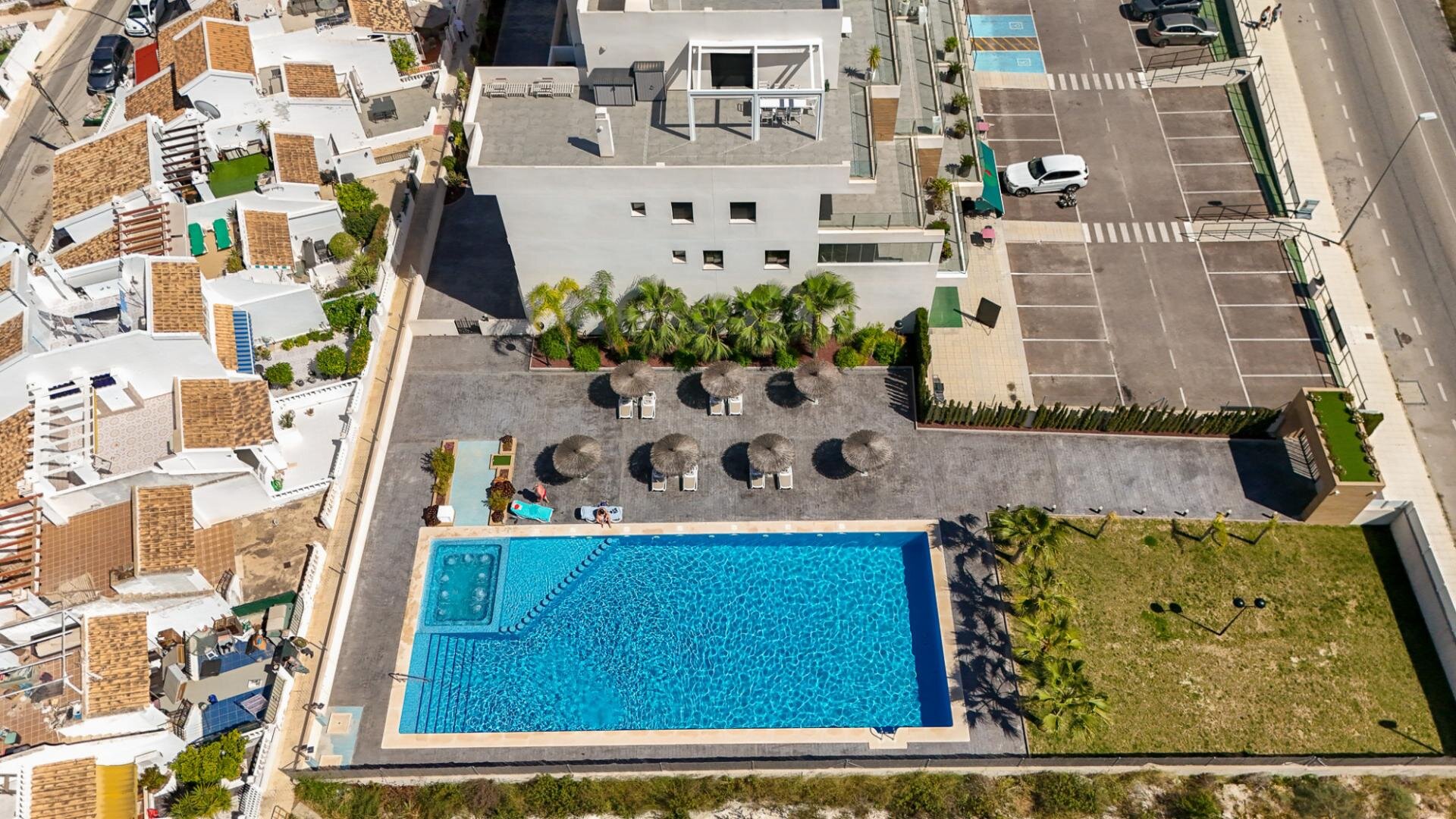 2-Bedroom Apartment in Las Filipinas, Orihuela Costa - Image 32