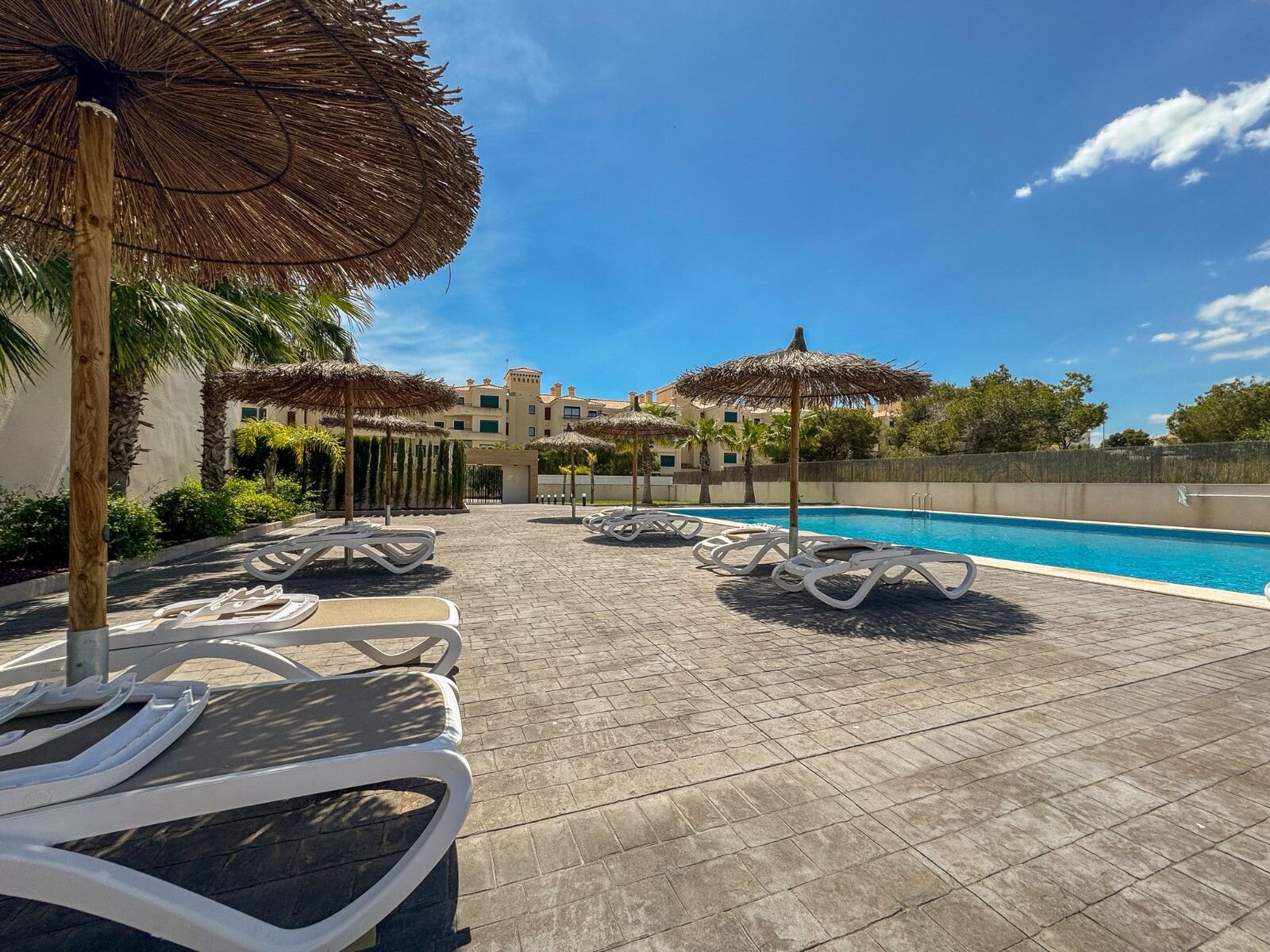 2-Bedroom Apartment in Las Filipinas, Orihuela Costa - Image 36