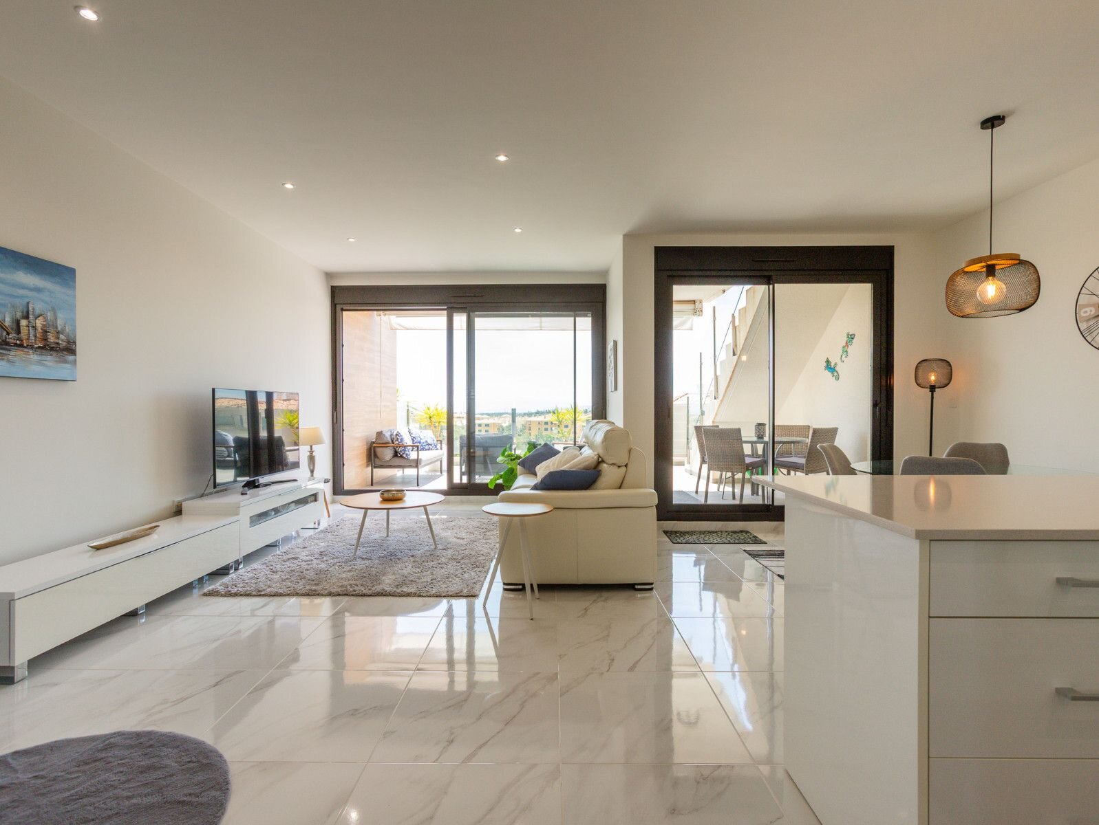 2-Bedroom Apartment in Las Filipinas, Orihuela Costa - Image 4