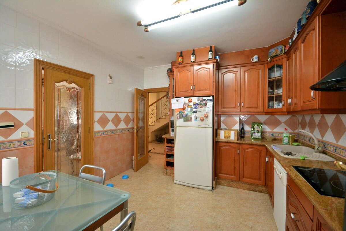 8-Bedroom Villa in Pueblo, Guardamar del Segura - Image 18