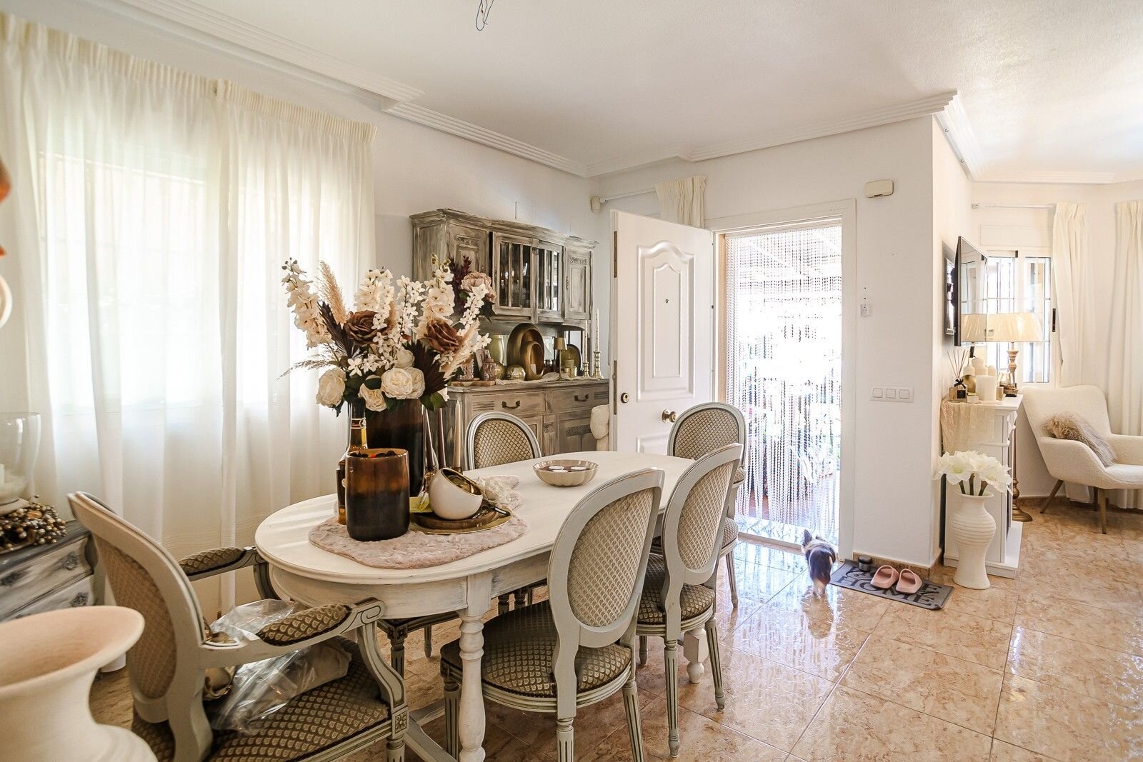 3-Bedroom Villa in El Raso, Guardamar del Segura - Image 11