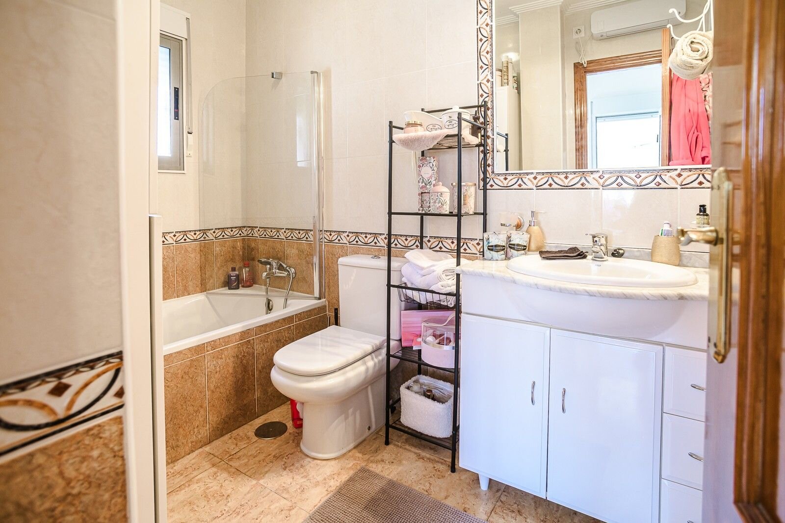 3-Bedroom Villa in El Raso, Guardamar del Segura - Image 19
