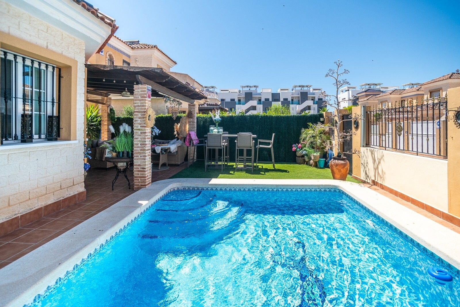 3-Bedroom Villa in El Raso, Guardamar del Segura - Image 25