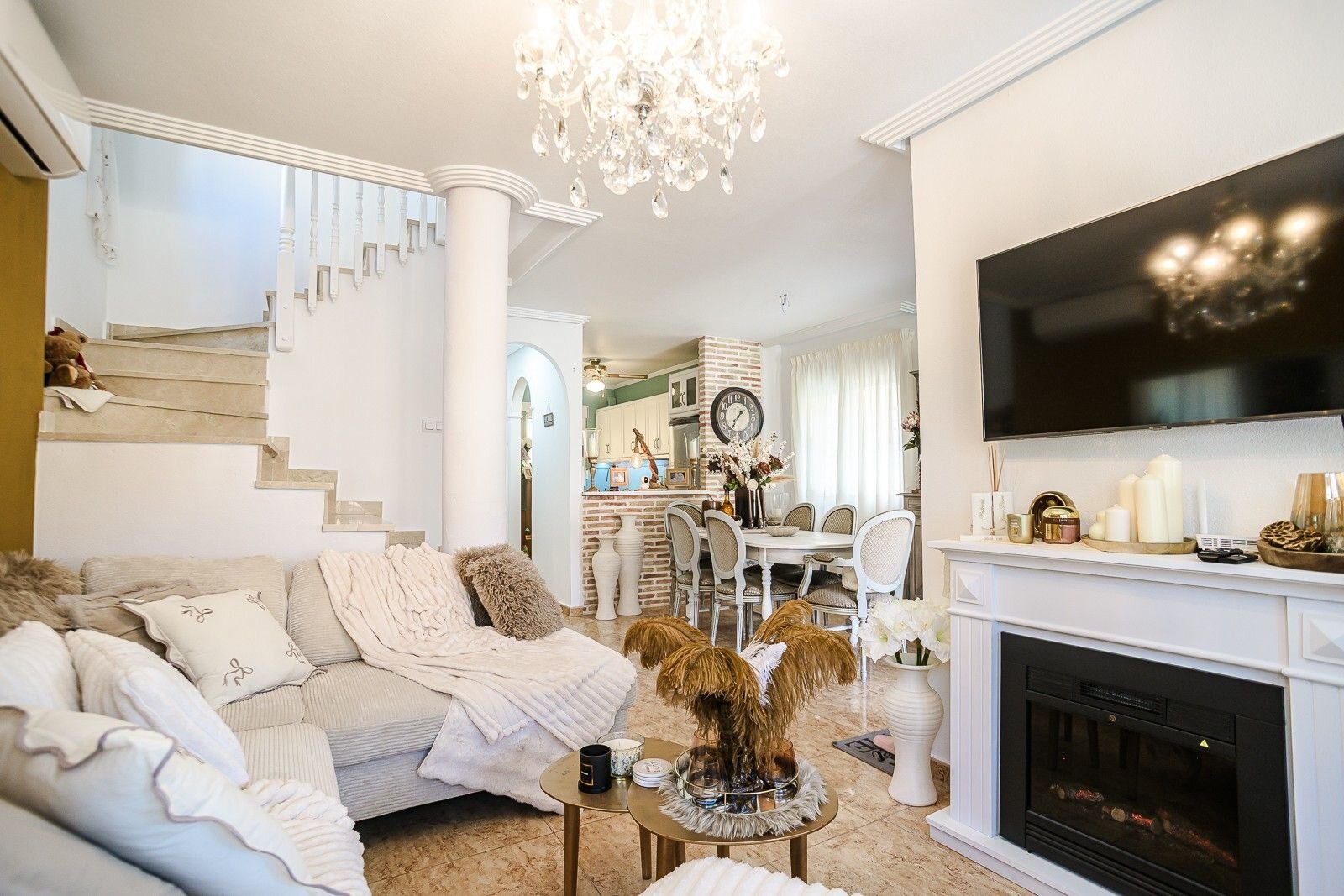3-Bedroom Villa in El Raso, Guardamar del Segura - Image 8