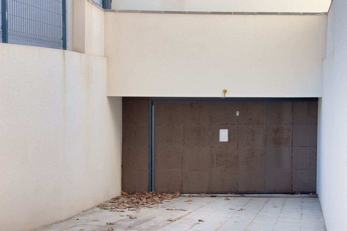 3-Bedroom Ground Floor Apartment in Aguas Nuevas, Torrevi... - Image 18