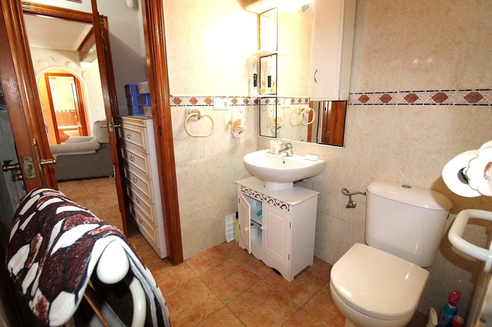 Villa in San Miguel de Salinas - Image 25