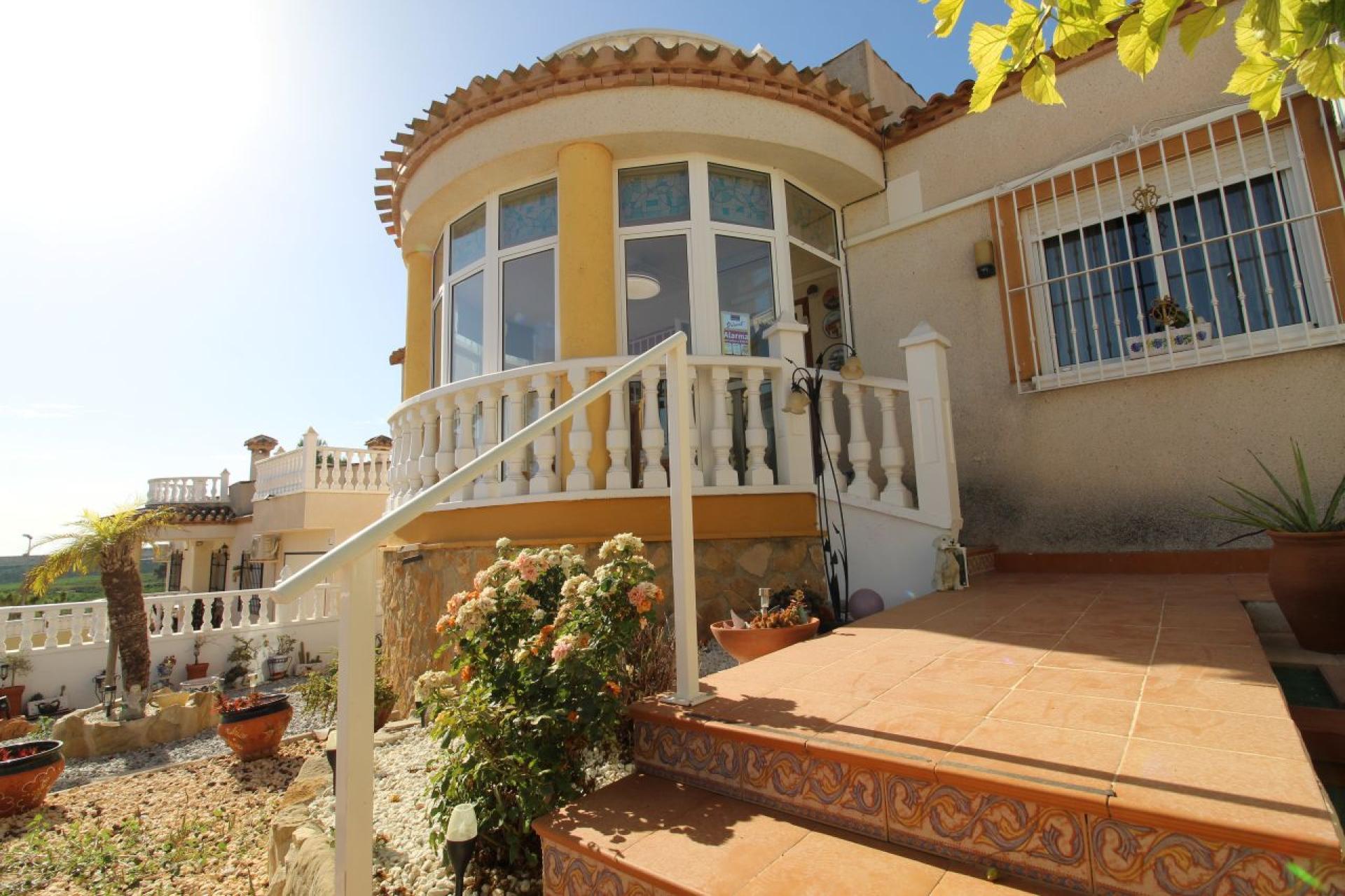 Villa in San Miguel de Salinas - Image 5