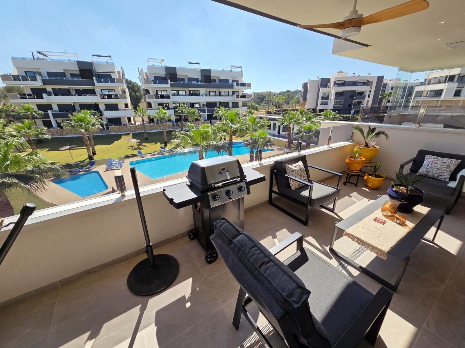2-Bedroom Apartment in Pau 8, Orihuela Costa - Image 1