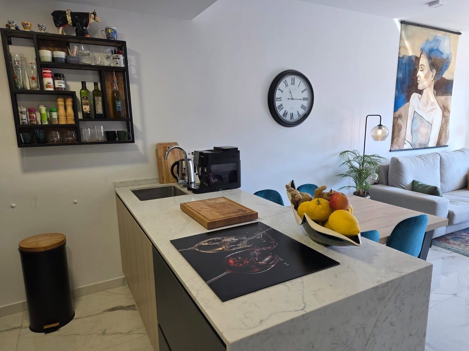 2-Bedroom Apartment in Pau 8, Orihuela Costa - Image 11
