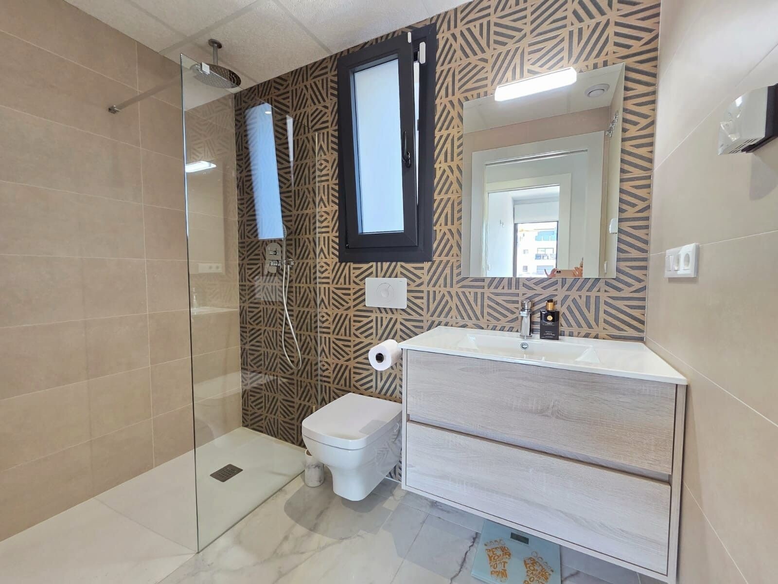 2-Bedroom Apartment in Pau 8, Orihuela Costa - Image 20