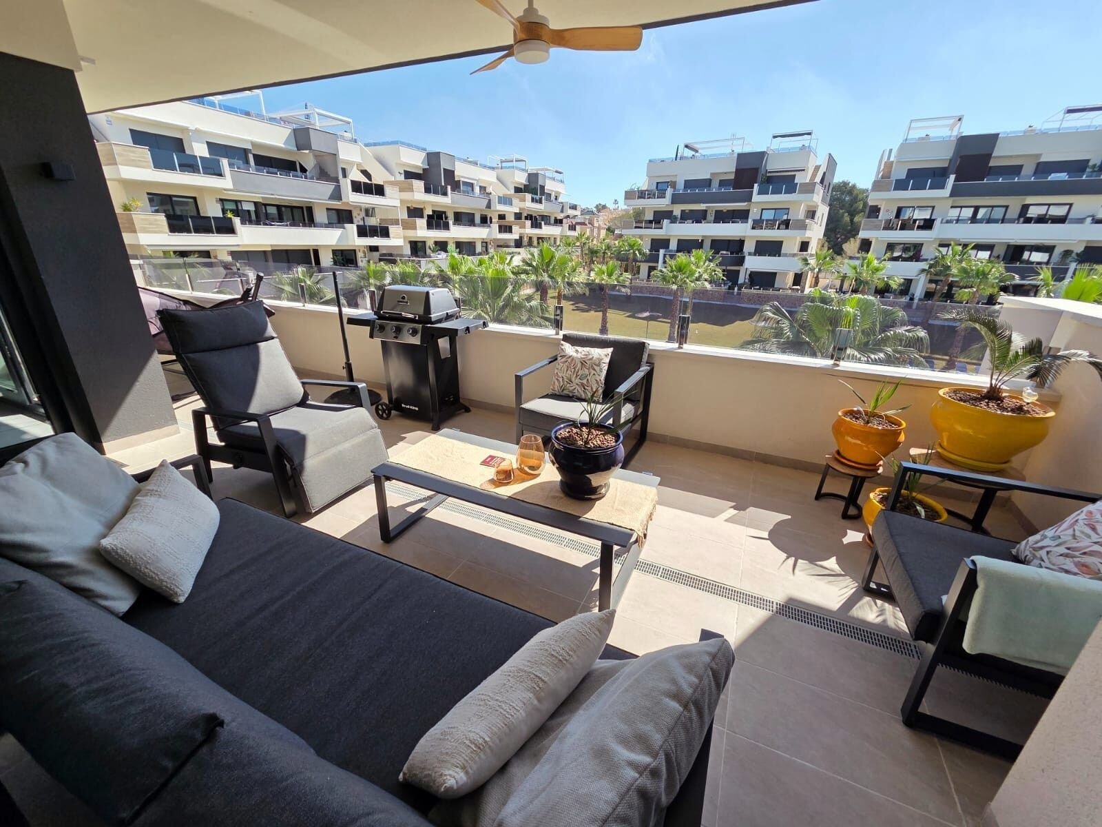 2-Bedroom Apartment in Pau 8, Orihuela Costa - Image 22