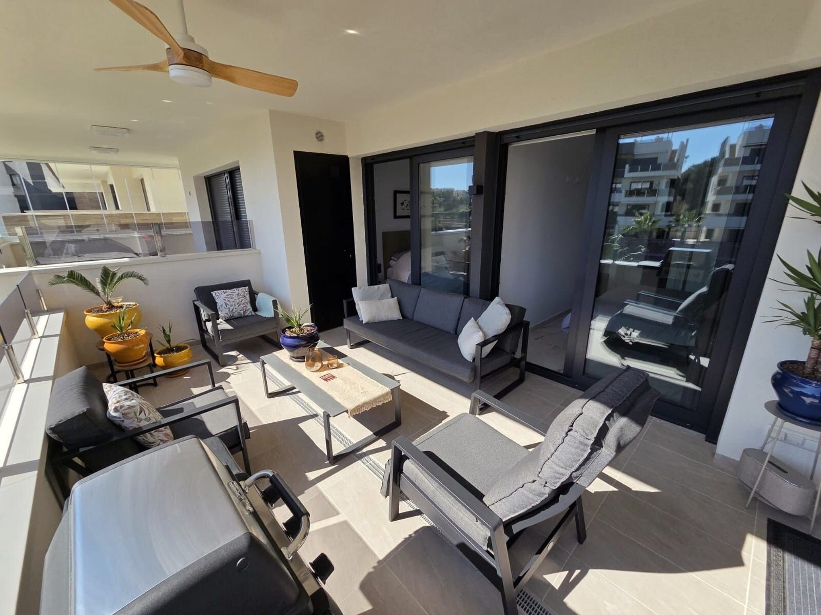 2-Bedroom Apartment in Pau 8, Orihuela Costa - Image 23