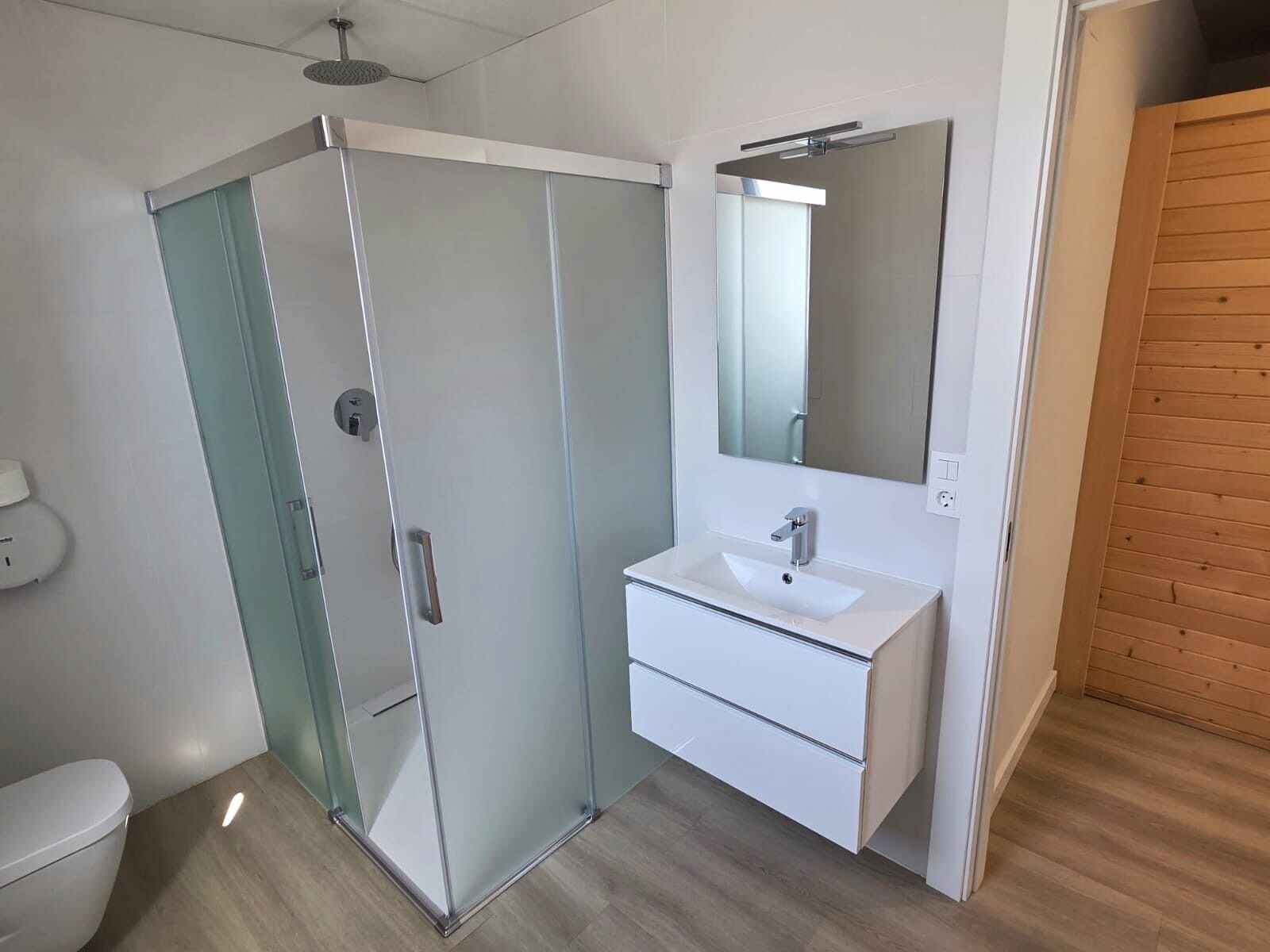 2-Bedroom Apartment in Pau 8, Orihuela Costa - Image 27