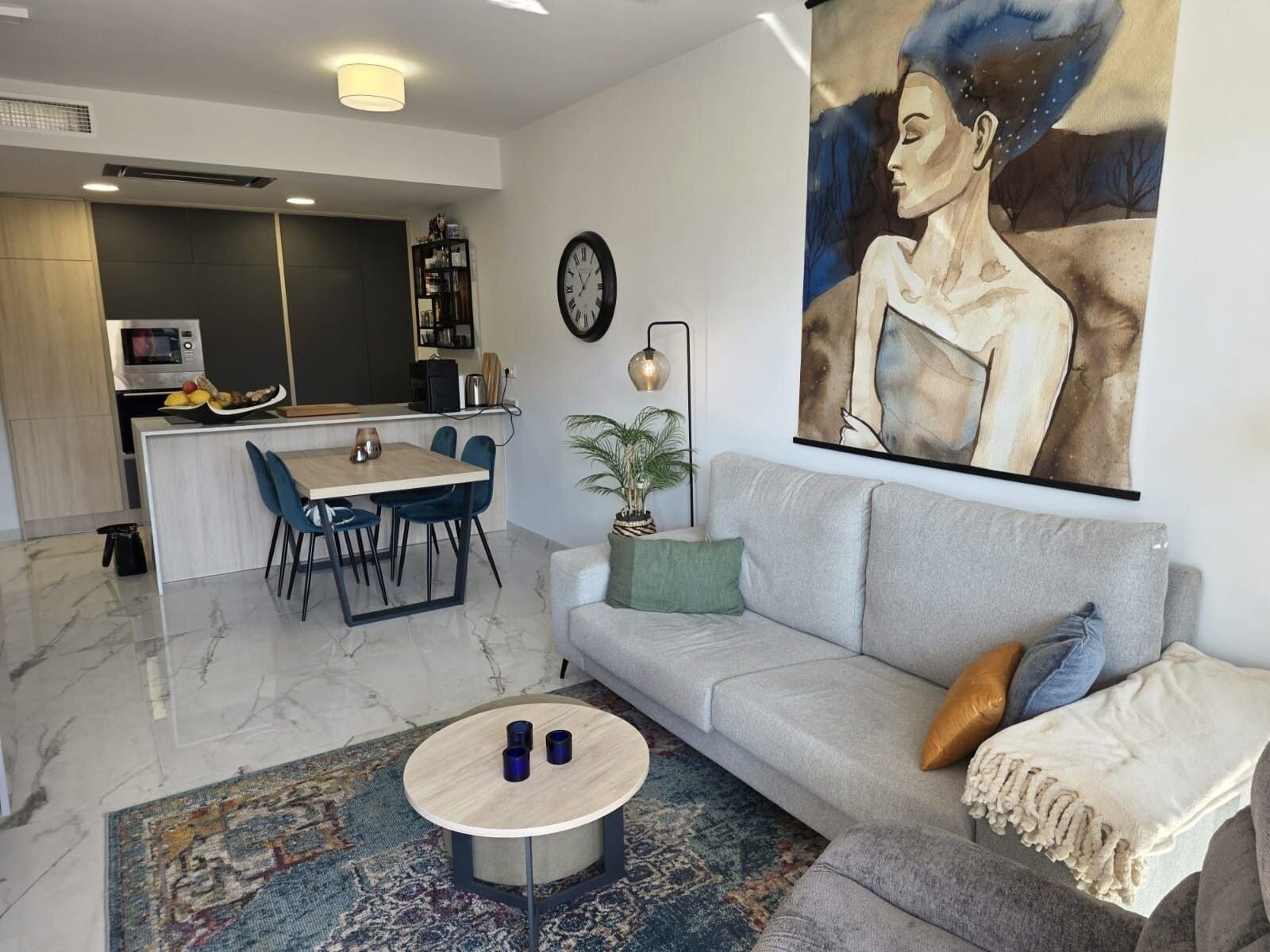 2-Bedroom Apartment in Pau 8, Orihuela Costa - Image 5