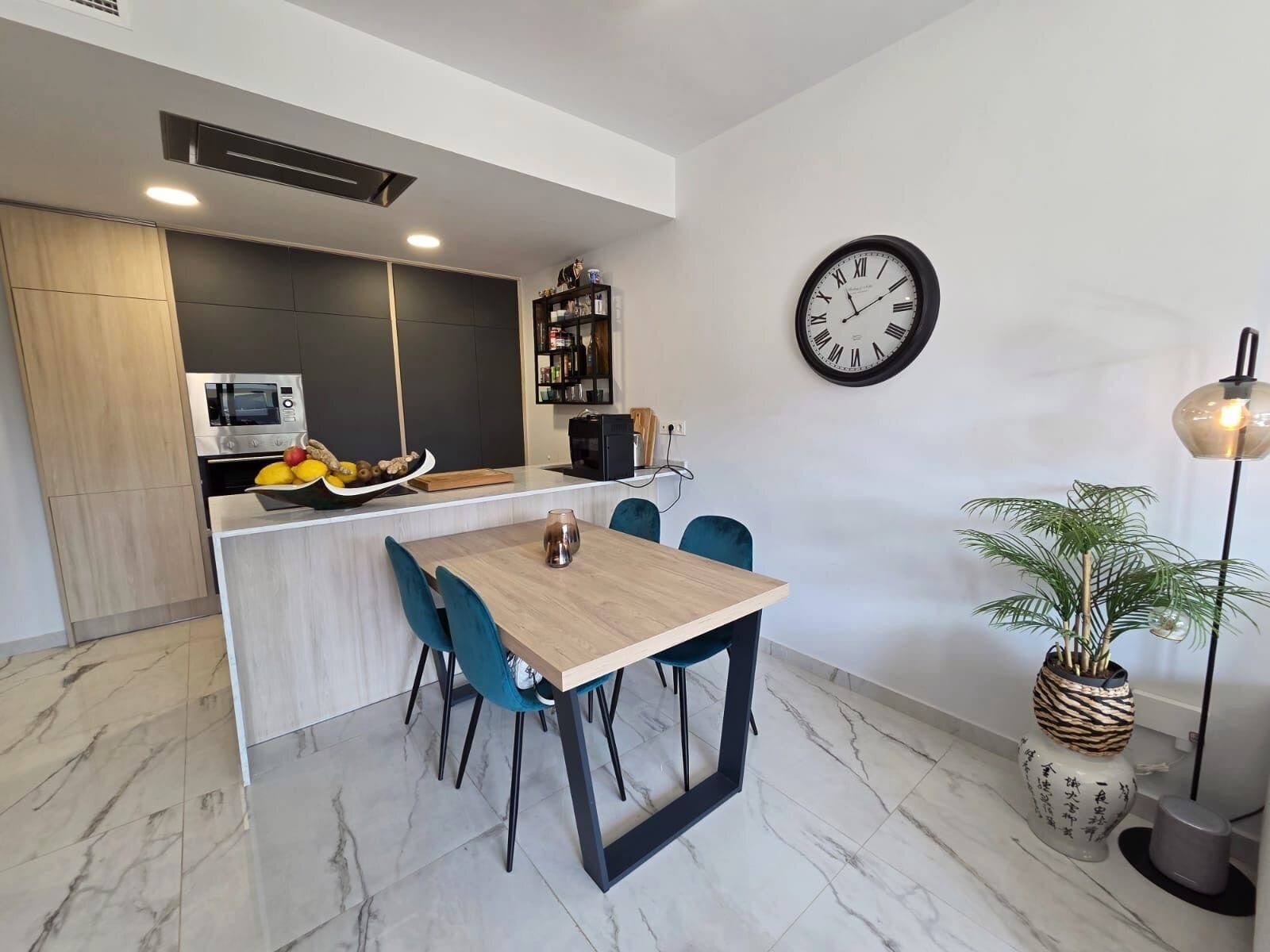 2-Bedroom Apartment in Pau 8, Orihuela Costa - Image 8