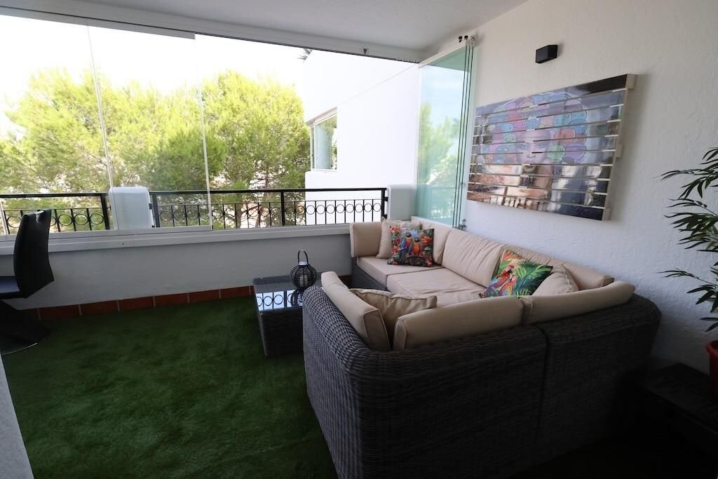 2-Bedroom Apartment in Villamartín-las Filipinas, Orihuela Costa - Image 17