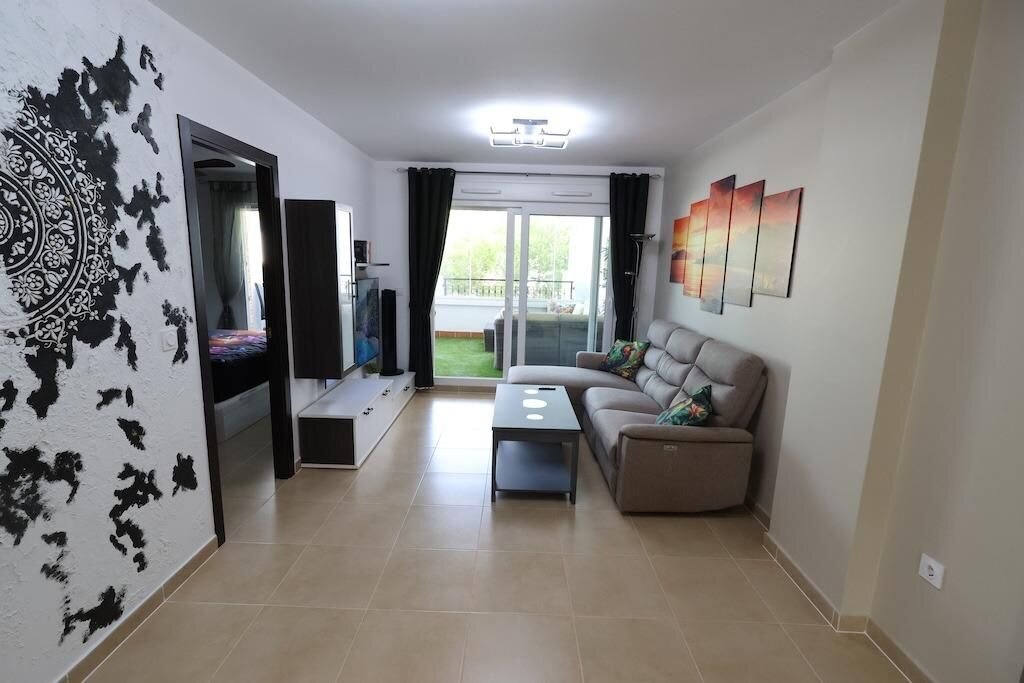 2-Bedroom Apartment in Villamartín-las Filipinas, Orihuela Costa - Image 9