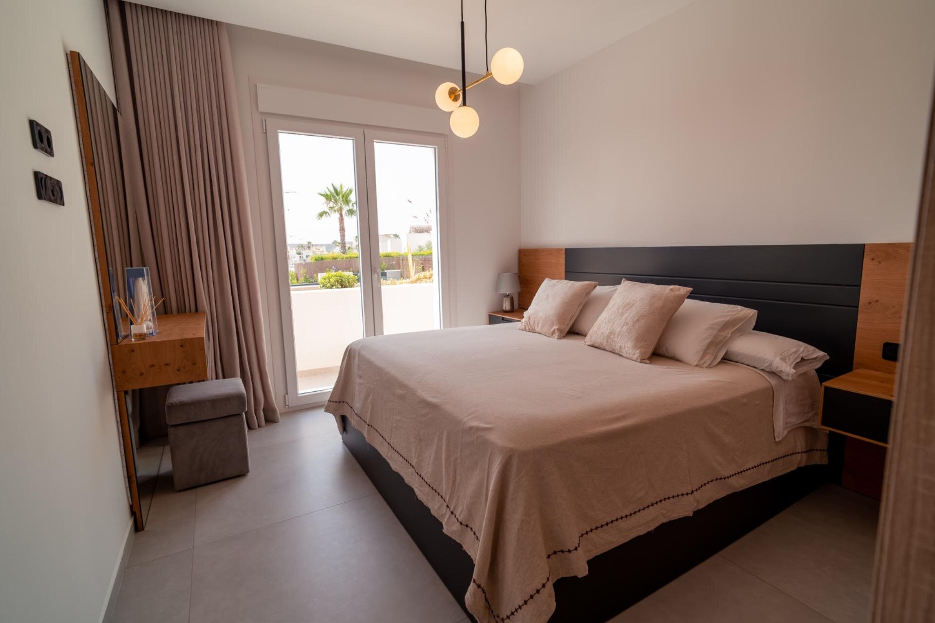 3-Bedroom Villa in Comunidad Valenciana, Algorfa - Image 13