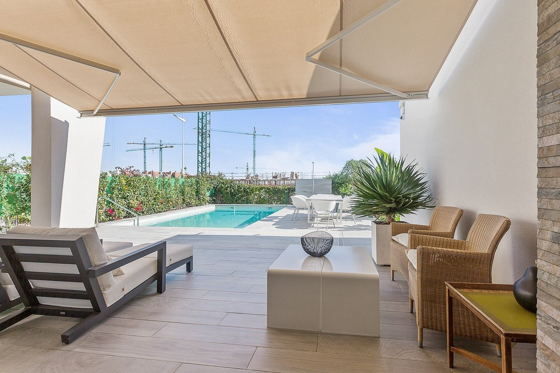 2-Bedroom Villa in Comunidad Valenciana, Algorfa - Image 28