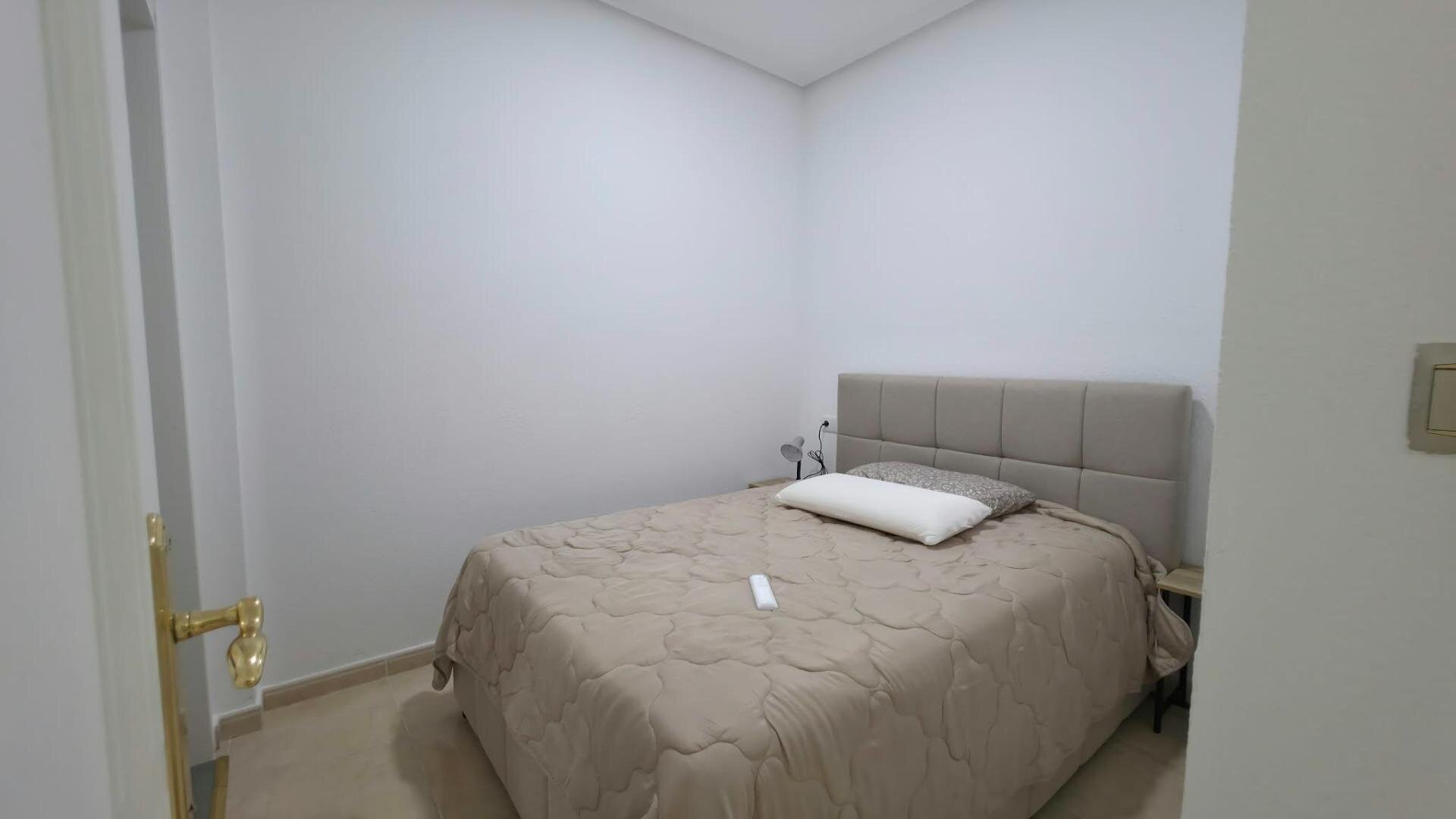 2-Bedroom Apartment in Nueva Torrevieja, Torrevieja - Image 5