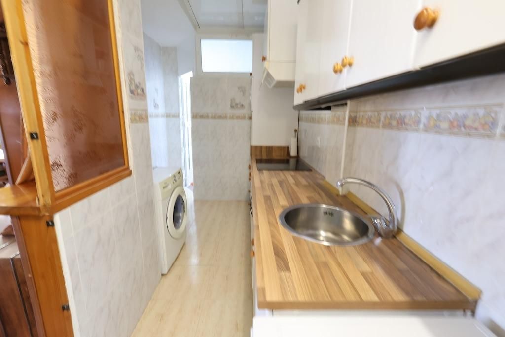 3-Bedroom House in Torretas, Torrevieja - Image 9