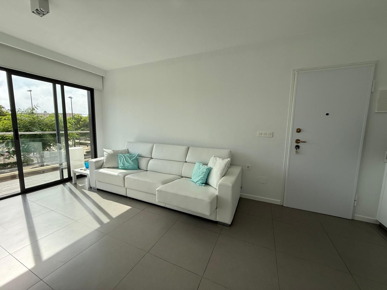 2-Bedroom Bungalow in Pueblo Latino, Pilar de la Horadada - Image 4